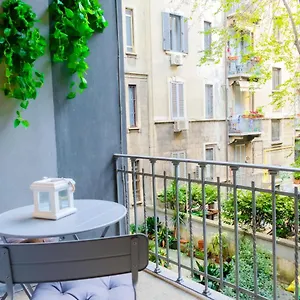 Book Now! Corso Buenos Aires & Loreto M1 Apartment
